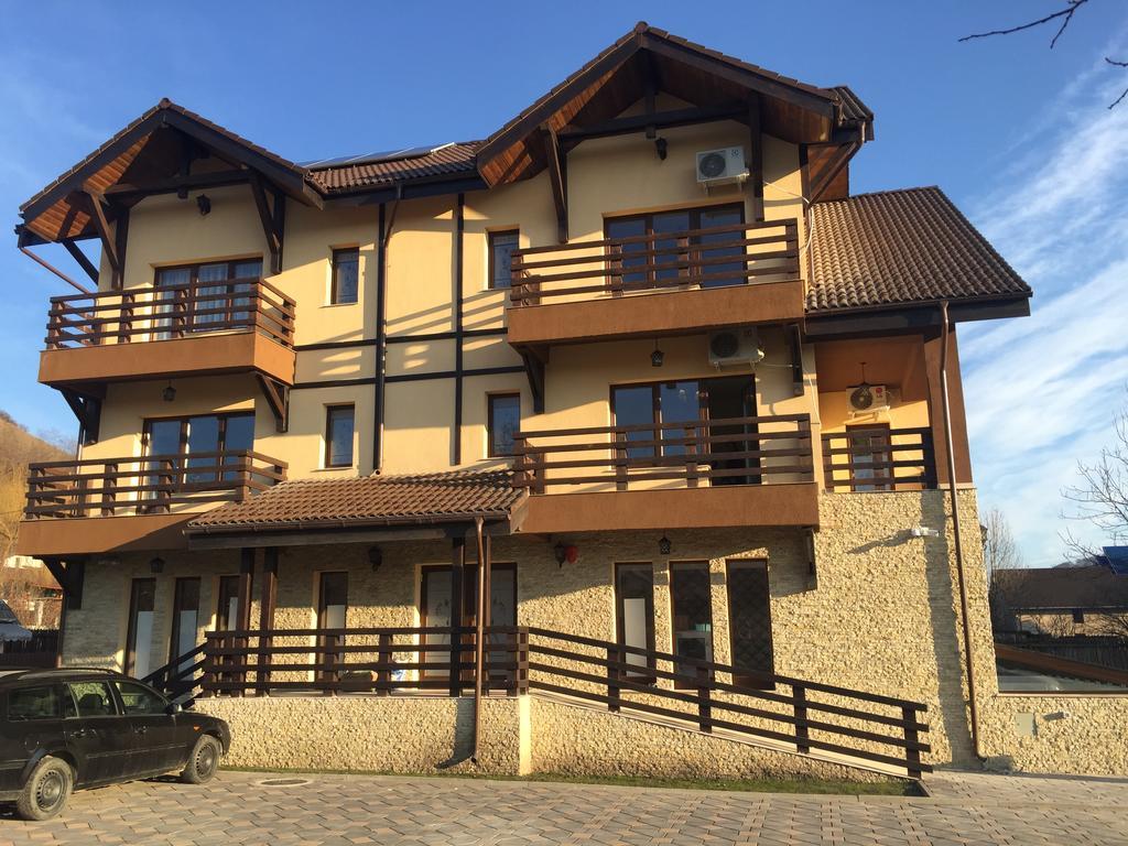 Pensiunea Royal Spa Piatra Neamţ Exteriér fotografie