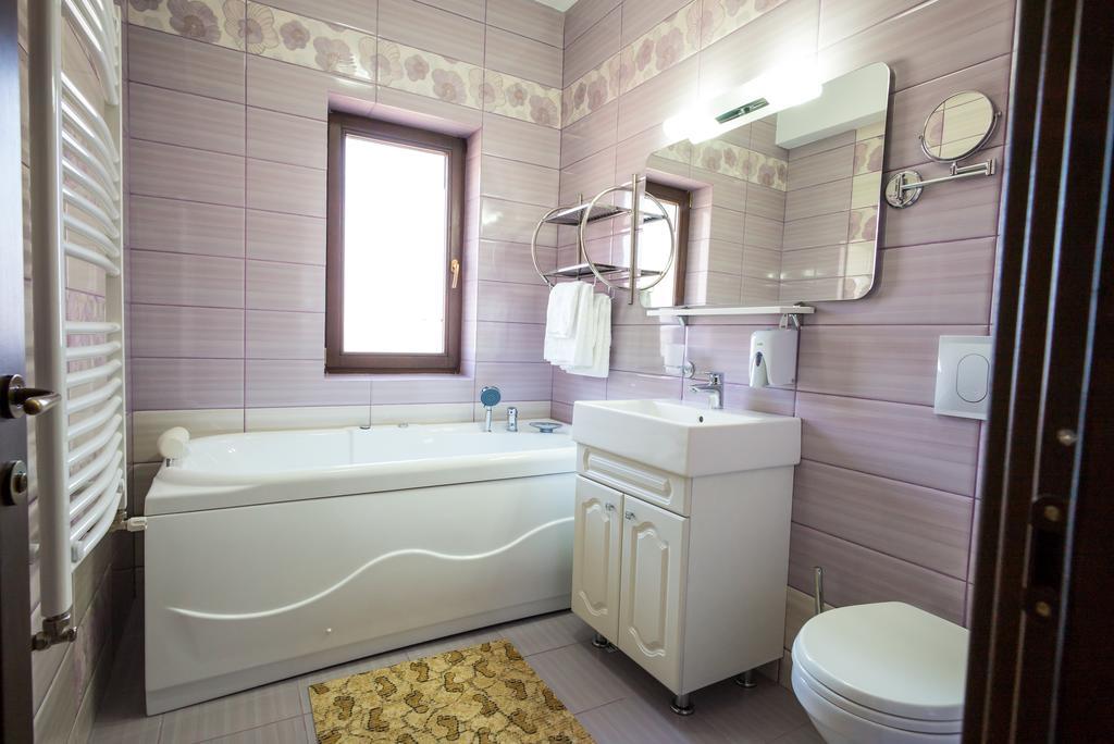 Pensiunea Royal Spa Piatra Neamţ Pokoj fotografie